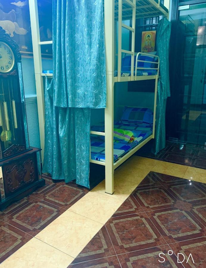 Lucky Homestay Sai Gon Airport & Gan Benh Vien 175 Хошимин Екстериор снимка