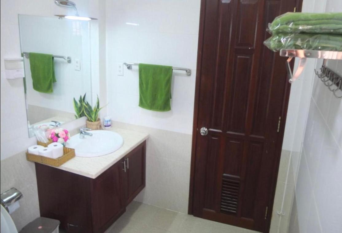 Lucky Homestay Sai Gon Airport & Gan Benh Vien 175 Хошимин Екстериор снимка